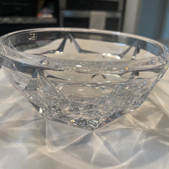 Tiffany & Co. Crystal Rock Cut Star Pattern Bowl, Made In Germany 5 Inch Bowl - Picture 8 of 9